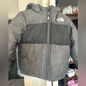 ❄️ THE NORTH FACE BOYS MOONDOGGY DOWN COAT 3T